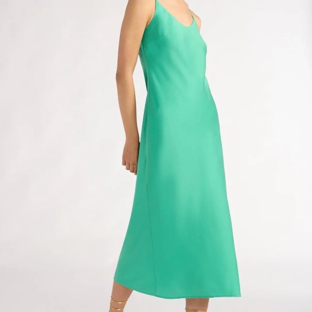 Elegant Green Sleeveless Dress